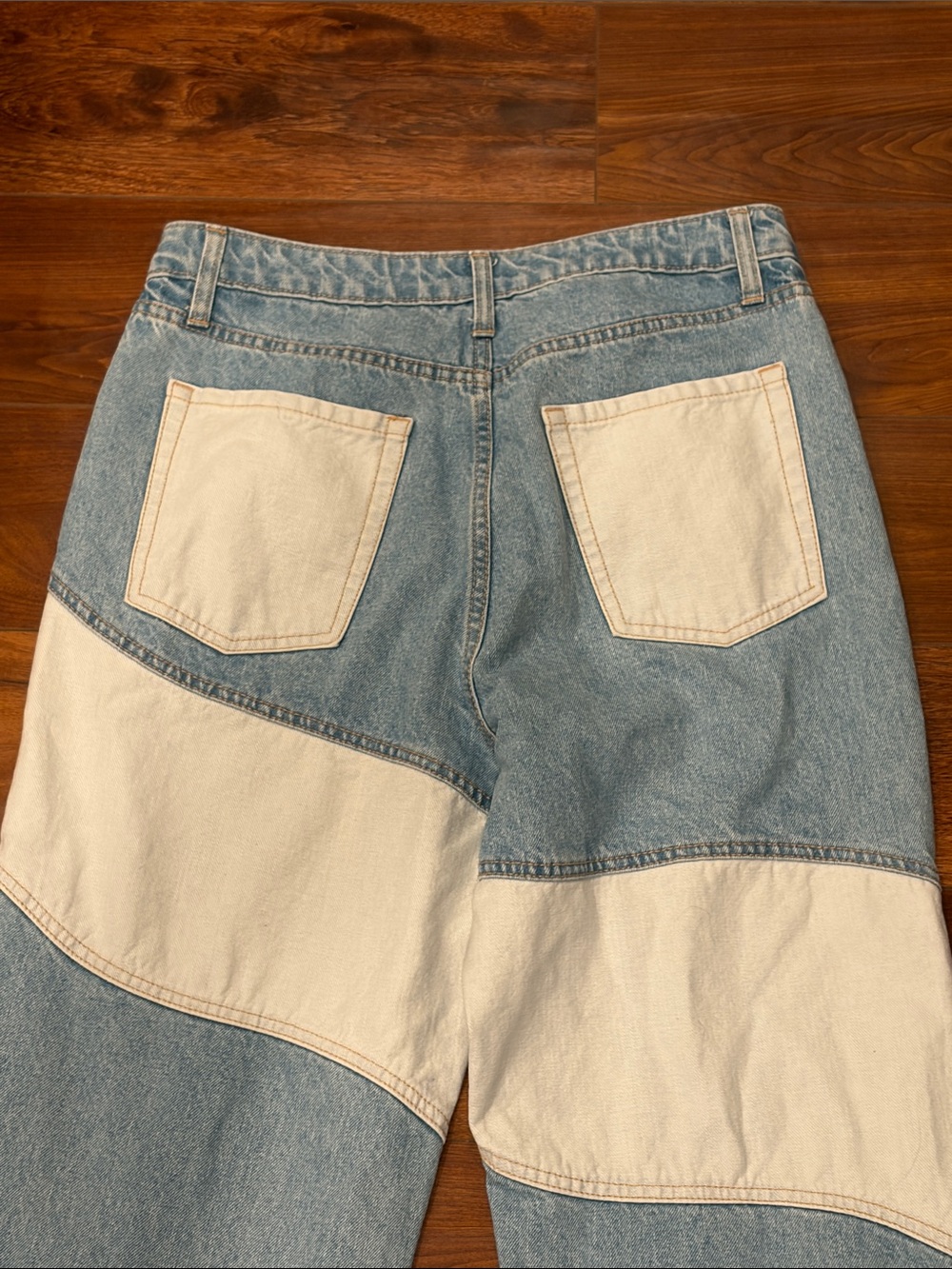 Wild Fable High Rise 90s Relaxed Straight Patchwork Jeans Two Tone Size 10 - Picture 9 of 10